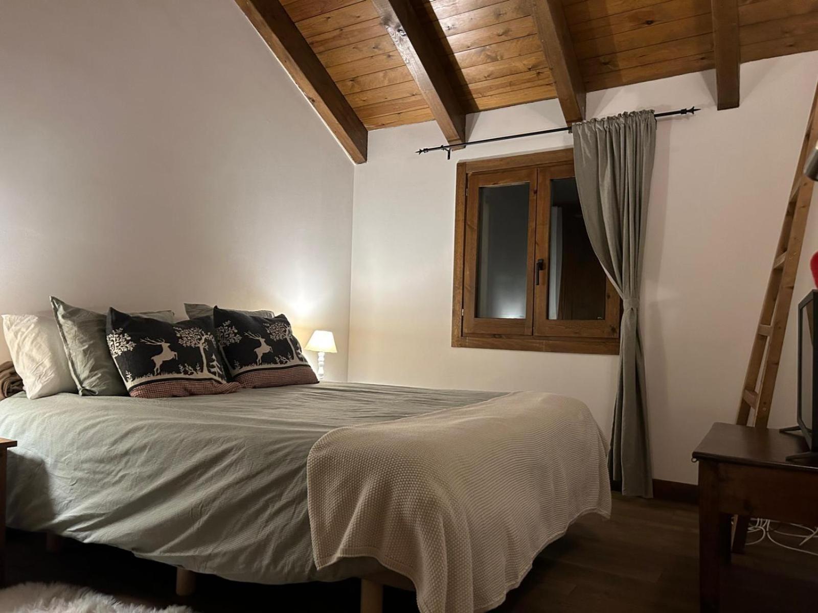 Osséja Apartament Del Llac מראה חיצוני תמונה