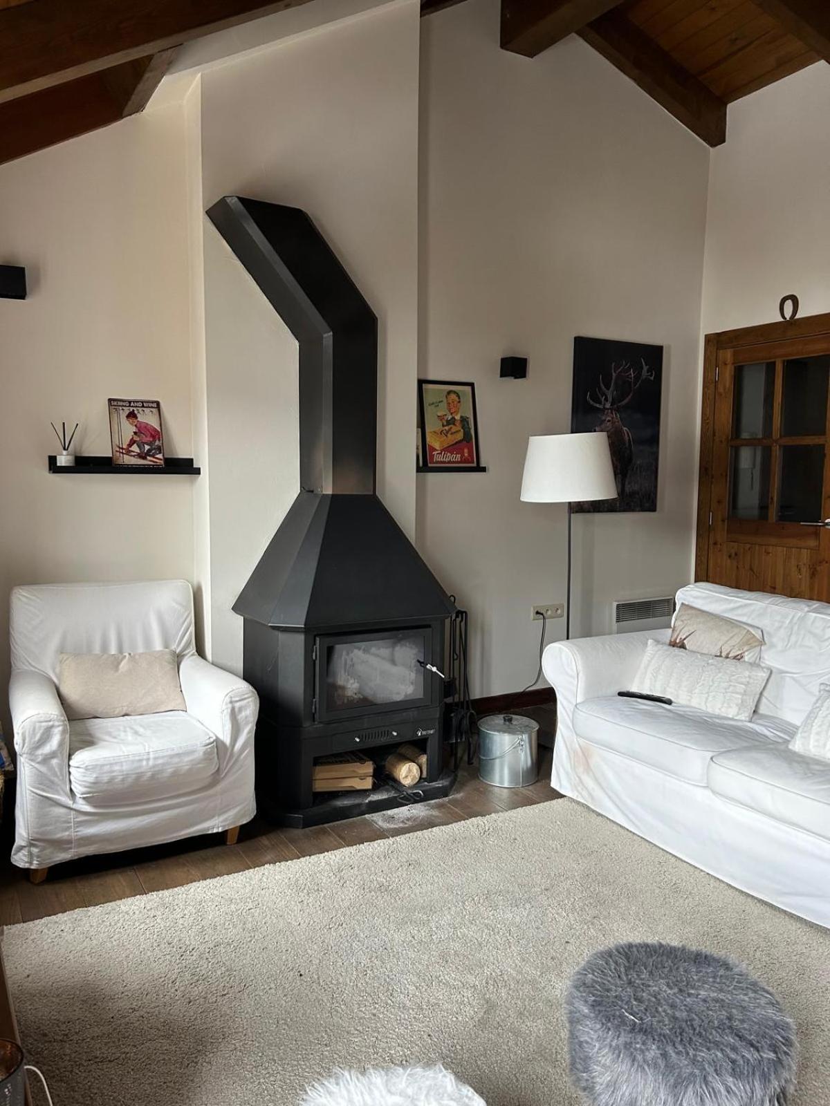 Osséja Apartament Del Llac מראה חיצוני תמונה